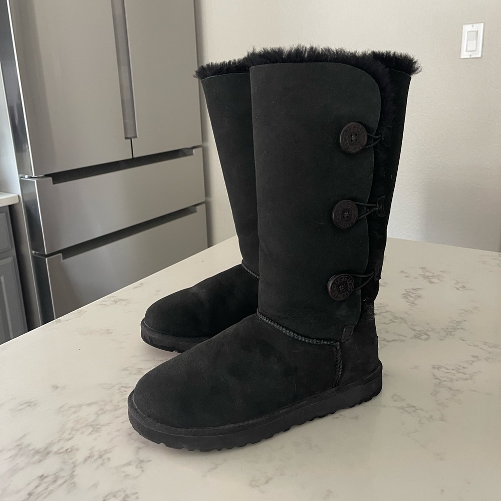 Ugh Bailey Tall Triple Button Black